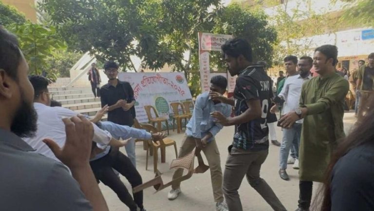 জবিতে সংঘর্ষের ঘটনায় ৪ শিক্ষার্থীকে সাময়িক বহিষ্কার