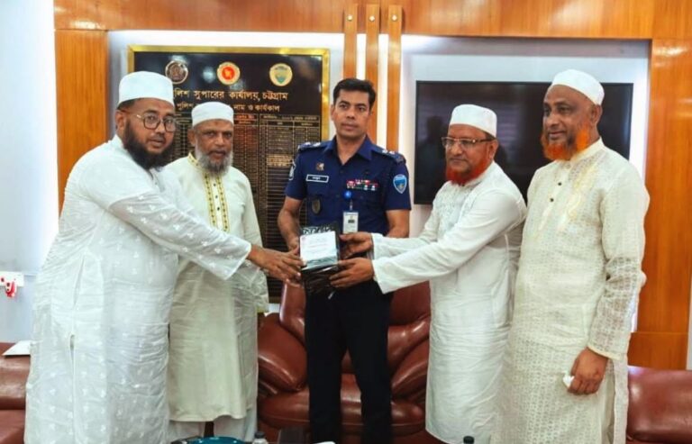 এসপি মাসুদ আলমের সাথে জামায়াত নেতৃবৃন্দের সাক্ষাৎ